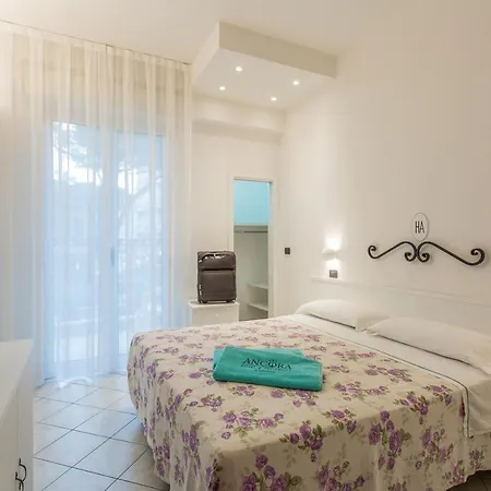 Ancora & Hotel Cattolica