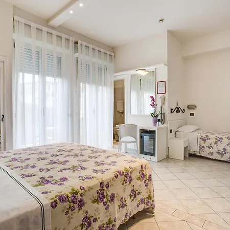 Ancora & 3* Cattolica